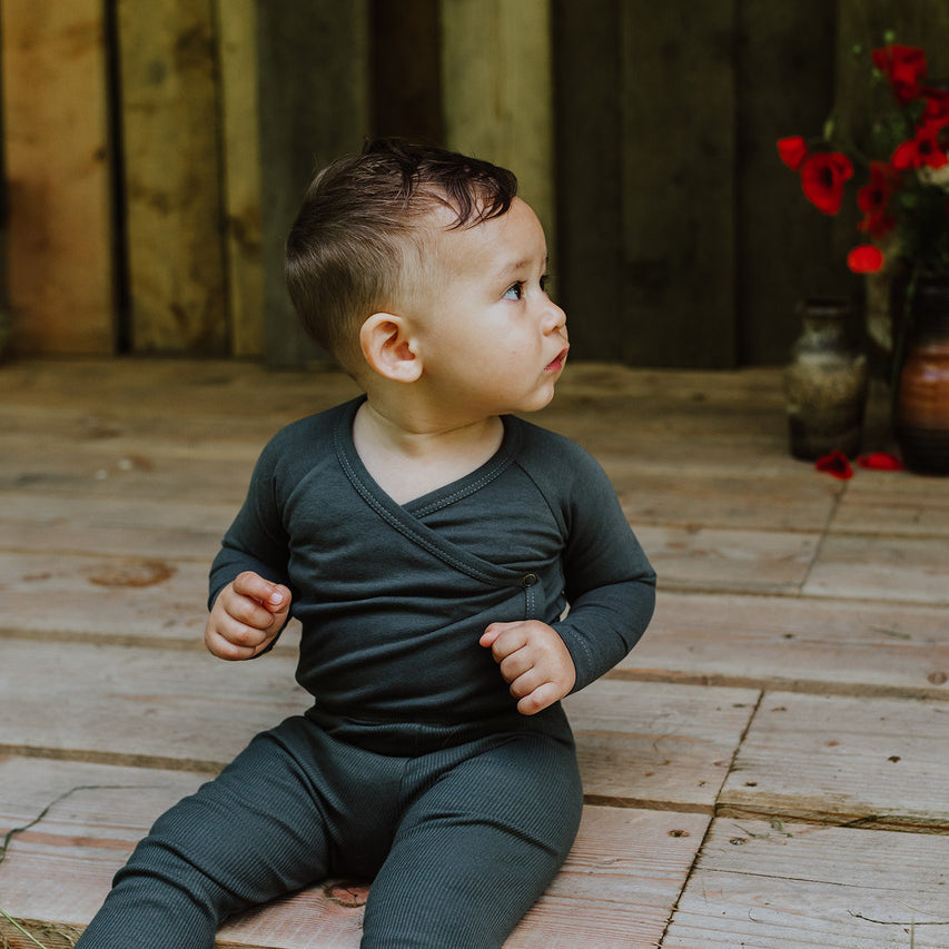 Little Hedonist unisex organic cotton baby onesie (body / romper) made from our signature organic cotton in anthracite grey color.
