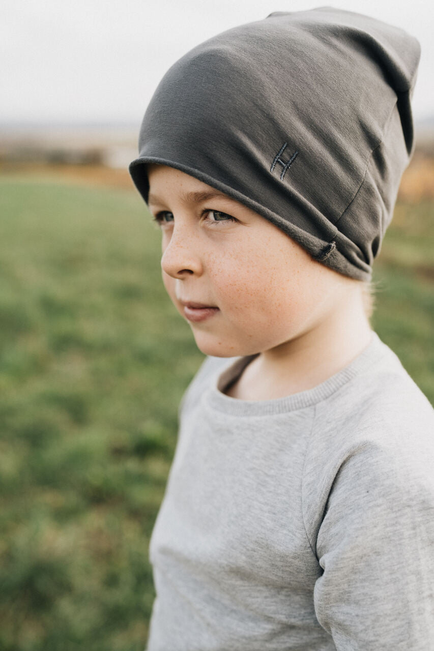 Organic cotton beanie, brushed inside for comfort and warmth, in Pirate Black